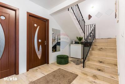 Casă cu 5 camere cu Teren 245 Mp în Miroslava - 1