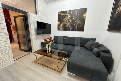 Apartament cu 3 camere decomandat, mobilat în Central