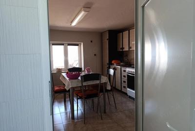 Casă cu 3 camere cu Teren 687 Mp în Teiu - 9