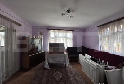 Casă cu 4 camere cu Teren 2000 Mp în Central