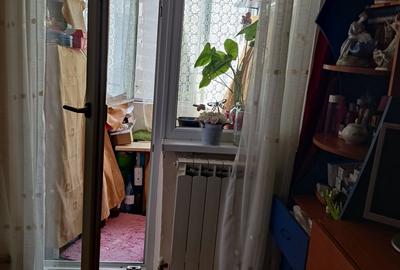 Apartament cu 3 camere semidecomandat în Central - 3