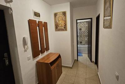 Apartament cu 2 camere decomandat în Apărătorii Patriei - 4
