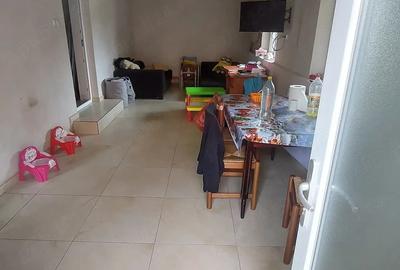 Casă cu Teren 690 Mp în Central