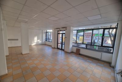 Spațiu comercial, de 82 mp, în Micro 12 - 7