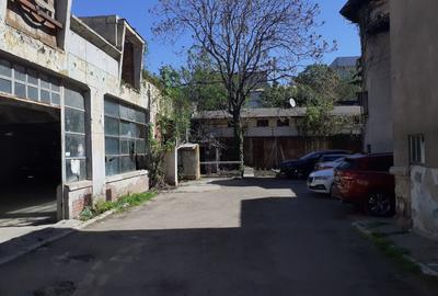 Casă individuală cu 19 camere cu Canalizare în P-ța Romană - 15