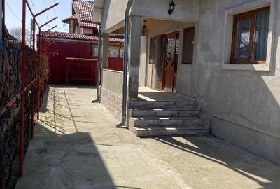 Casă individuală cu 5 camere cu Teren 300 Mp în Mărăcineni