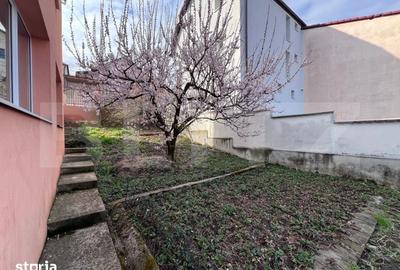 Casă cu 7 camere decomandat cu Teren 430 Mp în Gruia - 19