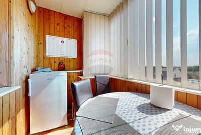 Apartament cu 3 camere decomandat în Central