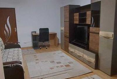 Apartament cu 2 camere decomandat în Gară