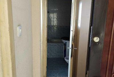 Apartament cu 2 camere decomandat în Micro 19