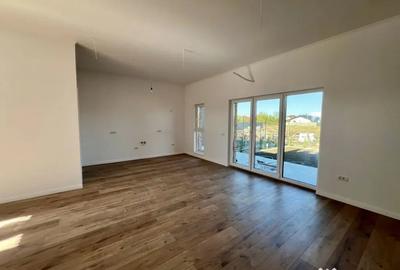 Casă cu 3 camere cu Teren 216 Mp în Săcălaz