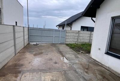 Casă cu 3 camere cu Teren 330 Mp în Pantelimon - 2