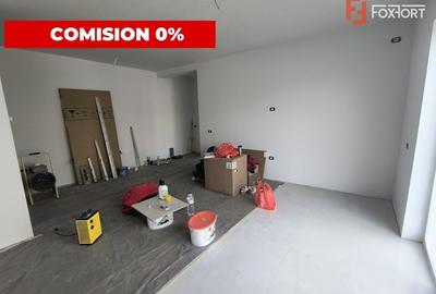 Apartament cu 3 camere decomandat în Plopi