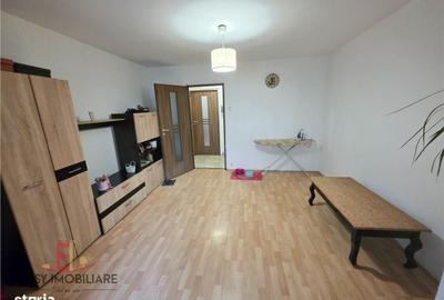 Apartament cu 3 camere decomandat în Dâmbu Pietros