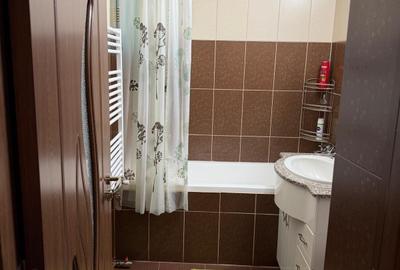 Apartament cu 2 camere decomandat în Carpați 2 - 4