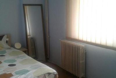 Apartament cu 3 camere decomandat în Bd. Independenței - 2