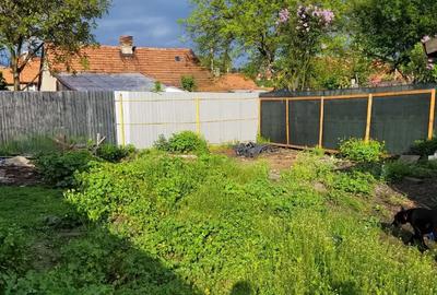 Casă cu 1 camere cu Teren 250 Mp în Petros - 3