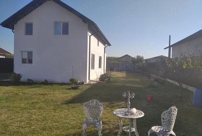 Casă cu 6 camere în Central - 2