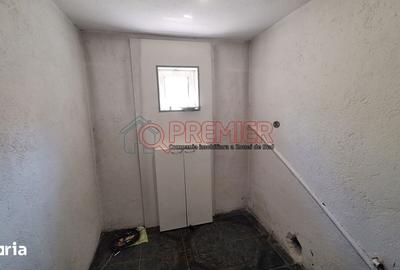 Casă cu 6 camere cu Teren 30 Mp în Apărătorii Patriei - 15