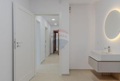 Apartament cu 9 camere decomandat în Astra - 21