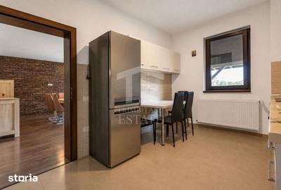 Casă cu 5 camere cu Teren 2390 Mp în Săcălaz - 1