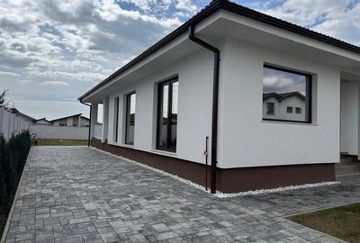 Casă cu 4 camere cu Teren 500 Mp în Exterior Vest