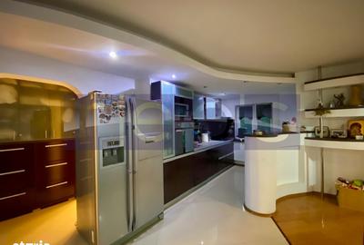 Apartament cu 3 camere decomandat în 13 Septembrie