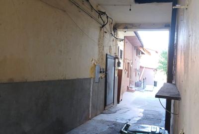 Spațiu comercial, de 147 mp, în Central - 3