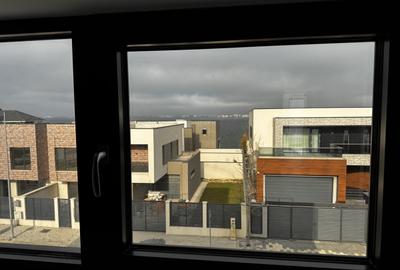 Apartament cu 3 camere semidecomandat în Central - 6