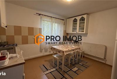 Casă cu 3 camere decomandat în Căpățânești