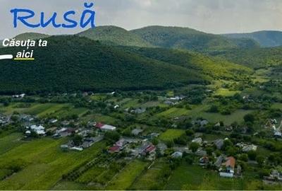 Casă cu Teren 2000 Mp în Slava Rusă
