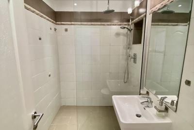 Apartament cu 4 camere în Tineretului