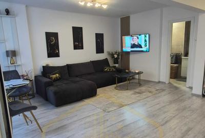 Apartament cu 2 camere decomandat în Republicii