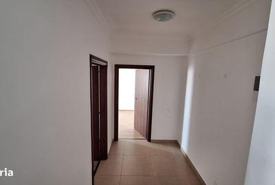 Apartament cu 3 camere decomandat în Central - 2