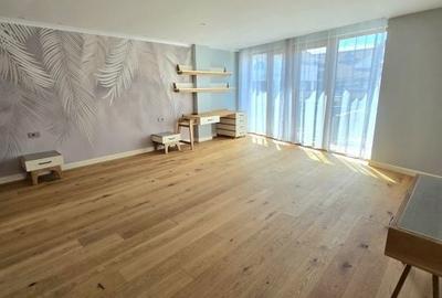 Casă cu 5 camere cu Teren 215 Mp în Tomis II - 15