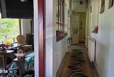 Casă cu 3 camere cu Teren 5800 Mp în Central - 3