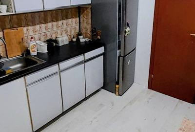 Apartament cu 2 camere decomandat în Soarelui - 3