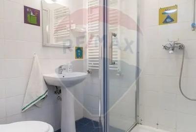 Apartament cu 2 camere semidecomandat în Văcăresti