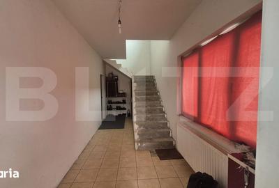 Casă cu 6 camere cu Teren 800 Mp în 14 Mai - 12
