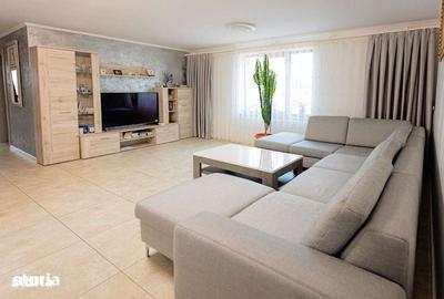 Casă cu 3 camere cu Teren 486 Mp în Sânmartin