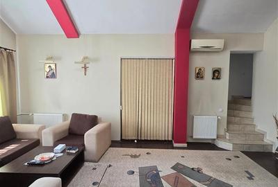 Casă cu 5 camere cu Teren 300 Mp în Bucium - 2