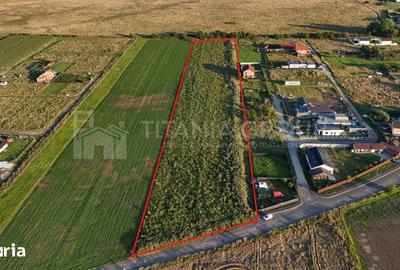 Teren de 17400 mp, în Stupini