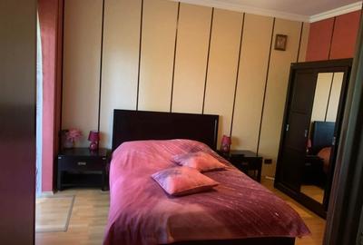 Casă individuală cu 7 camere cu Canalizare în Cornu de Jos (Cornu) - 9