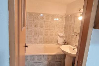 Apartament cu 2 camere decomandat în Mircea cel Bătrân