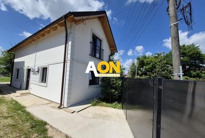 Casă individuală cu 6 camere cu Canalizare în Central - 2
