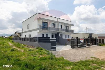 Casă cu 4 camere în Astra