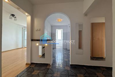 Apartament cu 3 camere decomandat în Șagului