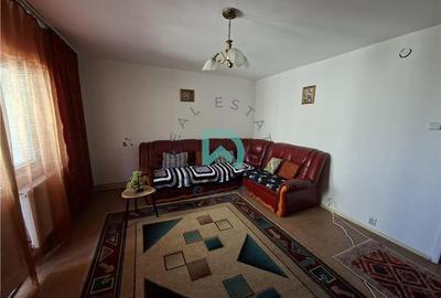 Apartament cu 3 camere decomandat în Județean - 9