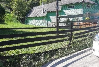 Teren de 1460 mp, în Central - 2