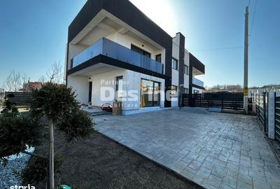 Casă cu 4 camere decomandat cu Teren 300 Mp în Central - 1